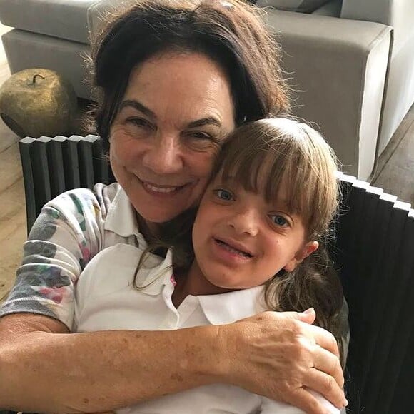 Mãe de Cesar Tralli, Edna Tralli posa com Rafaella Justus em foto de 2016