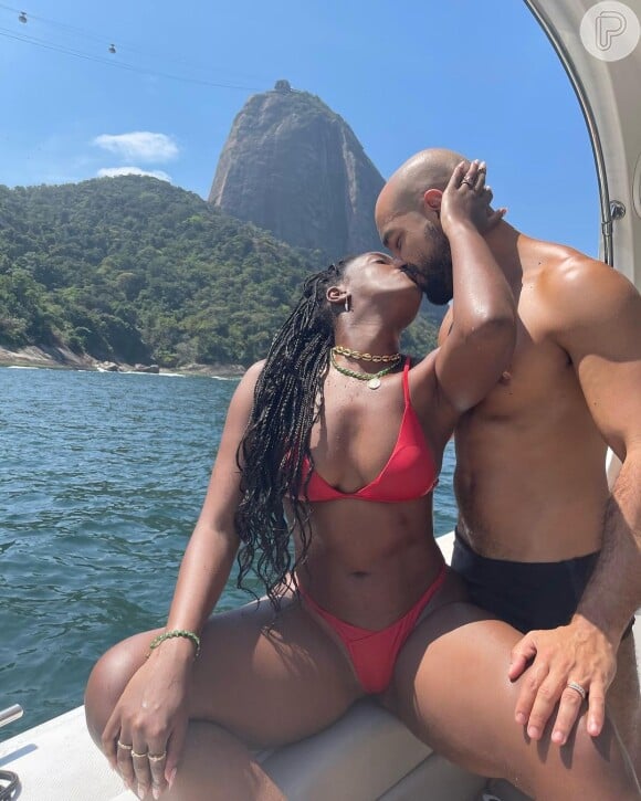 Iza e Sergio Santos sempre encantavam os internautas com registros ousados em viagem