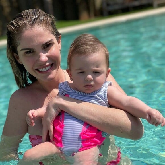 Bárbara Evans respondeu fãs que a questionaram sobre a realização da festa de um ano de Ayla