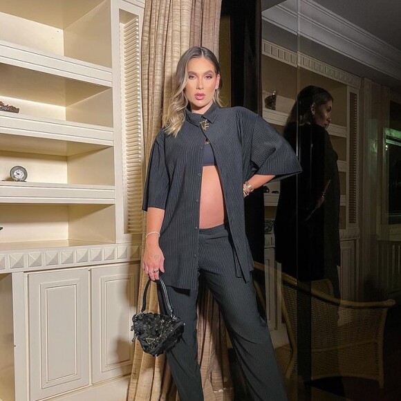 Virginia Fonseca faturou milhões com venda de perfume neste ano