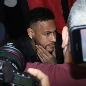 Neymar poderá prestar novo depoimento antes do fim do processo