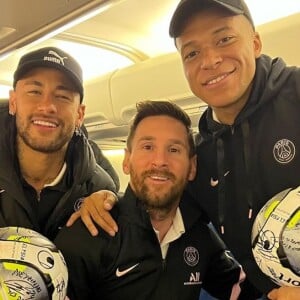 Neymar, Messi ou Mbappé. Saiba quem ganha o maior salário do PSG