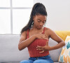 Praticar o autoexame deve ser um hábito de toda a mulher: ginecologista explica como exame deve ser feito