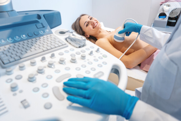 Prevenção do câncer de mama: o ultrassom mamário também entra na lista de exames necessários