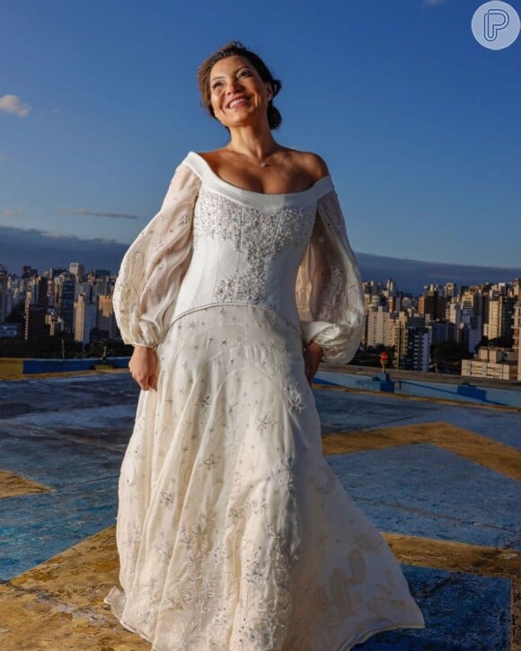 Vestido de noiva de Janja Silva: em casamento com Lula, a socióloga escolheu um vestido que trazia bordado o céu do sertão