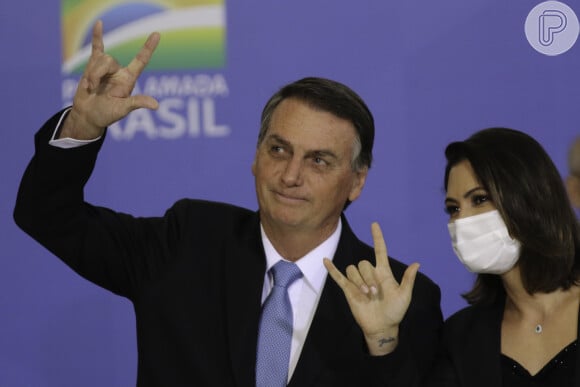 O casamento de Jair Bolsonaro e Michelle está estremecido por conta de aspectos astrológicos, explica expert