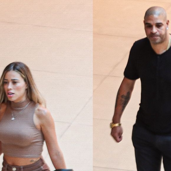 Desde então, Adriano não escondeu mais o namoro