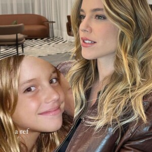 Alice Wegmann mudou visual para cabelo loiro e contou ter se inspirado em seu cabelo na infância