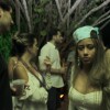 Neymar conversa coladinho com morena na festa Saravá, em Trancoso, na Bahia, em 29 de dezembro de 2014