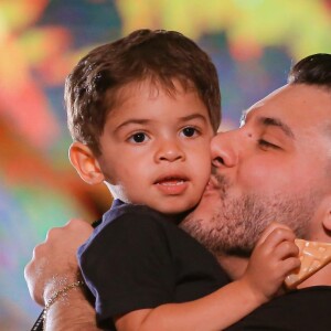 Murilo Huff sobre o filho, Léo, gostar de música: 'Ele demonstra interesse, ainda é muito novinho'