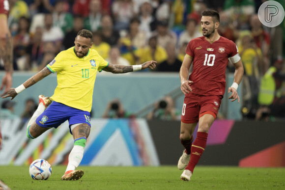 Neymar foi o jogador que mais recebeu faltas na primeira rodada da Copa do Mundo; foram sete nesta única partida