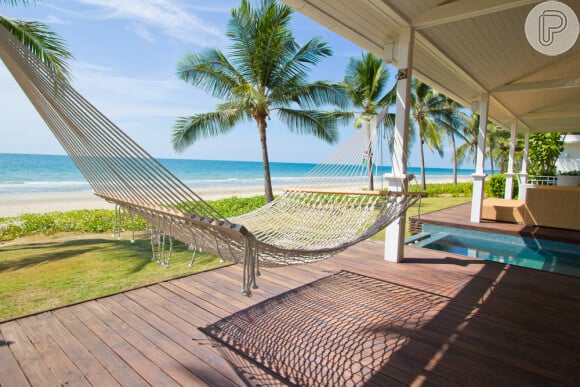 Passar um tempo de frente para o mar, sentindo a brisa e ouvindo o barulho das ondas é muito relaxante