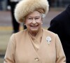 Atestado de óbito da Rainha Elizabeth II havia dado que a monarca morreu de velhice