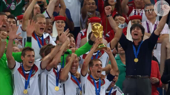 Seleção da Alemanha recebeu multa de R$ 14 mil após nenhum jogador aparecer na coletiva de imprensa após derrota para o Japão