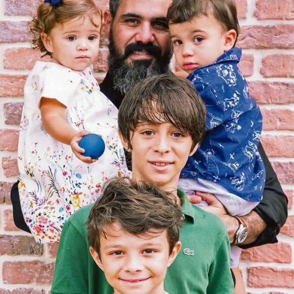 Juliano Cazarré também é pai de Vicente, Inácio, Gaspar e Maria Madalena