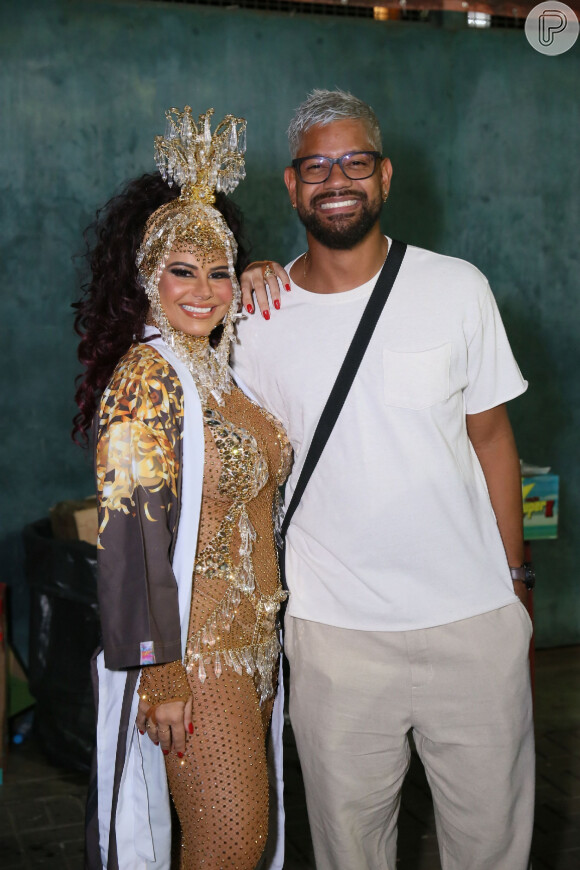 Viviane Araujo posou com o marido, Guilherme Militão, em evento para o carnaval 2023