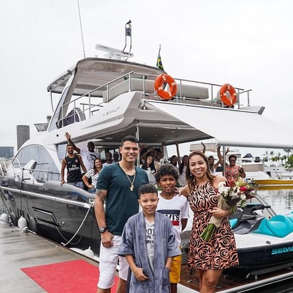 Thiago Silva sobre iate de luxo: 'Um verdadeiro sonho, e, com certeza, iremos aprender muito mais sobre este universo agora'