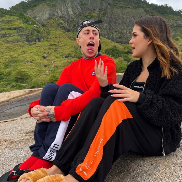 Internautas lembraram que MC Daniel desistiu da Farofa da Gkay alegando que não queria desrespeitar Mel Maia