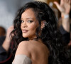 Rihanna escolheu jornalista preto para publicar imagem do filho