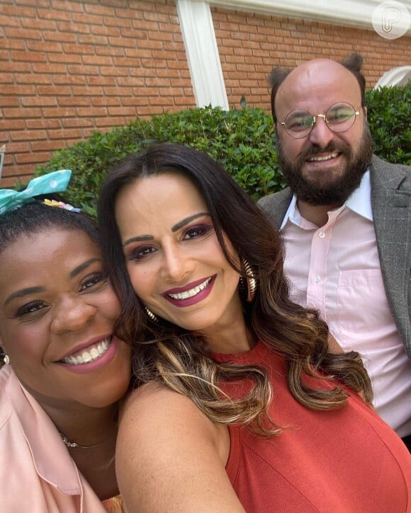 Viviane Araujo gravou a sitcom 'Família Paraíso' grávida. Na trama, ela divide a cena com Leandro Hassum, Cacau Protásio e outros nomes