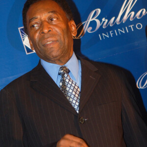 Fotos com a estrutura do velório de Pelé começaram a circular nas redes antes da morte do jogador ser confirmada