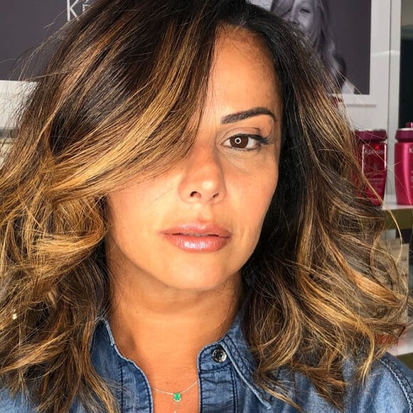 Viviane Araujo já teve o cabelo no penteado long bob