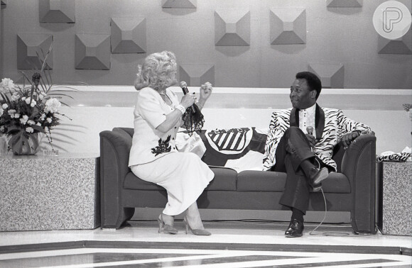 Pelé dá entrevista a Hebe Camargo em outubro de 1992 no seu programa no SBT