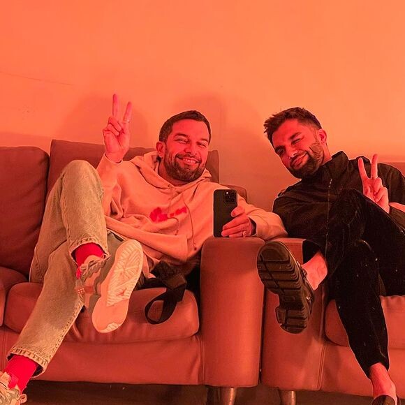 Novo affair de Juliette, Lucas Silva é compositor e empresário do irmão Silva