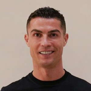 Cristiano Ronaldo receberá um salário bilionário no Al-Nassr