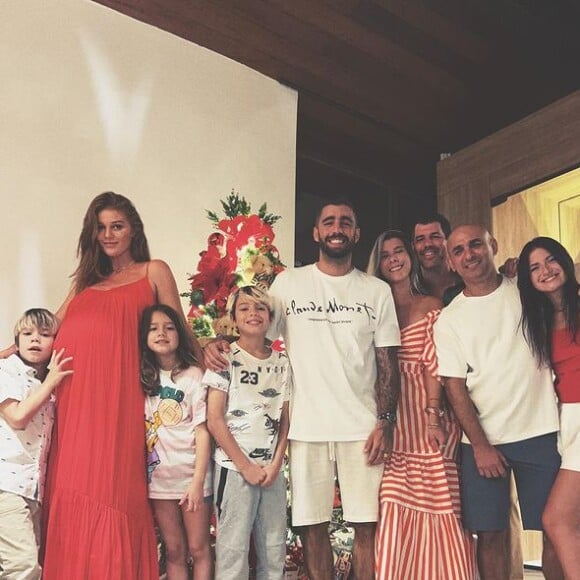 Filhos de Pedro Scooby e Luana Piovani, Bem, Liz e Dom passaram o Natal de 2022 com o pai e a madrasta, Cintia Dicker