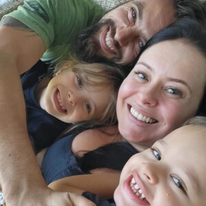 Rafael Cardoso e Mariana Bridi são pais de dois filhos