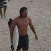 Romulo Neto deixou praia do Rio, após surfar