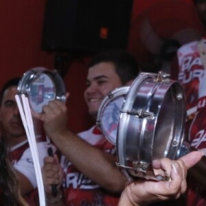 Viviane Araújo é a rainha de bateria do Salgueiro, campeão do carnaval pela última vez em 2009