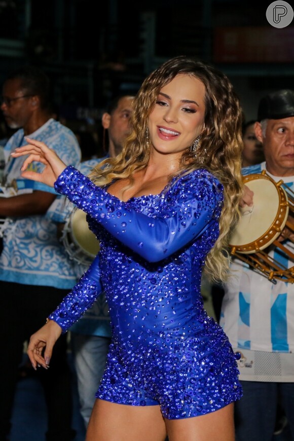 Em 2022, Gabi Martins fez sua estreia no Carnaval carioca como musa da Unidos de Vila Isabel
