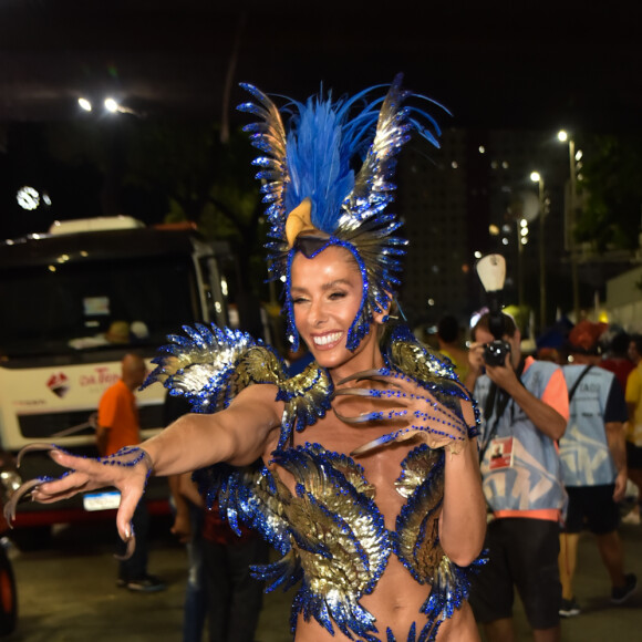 Adriane Galisteu tem mais de 20 anos de história no Carnaval carioca