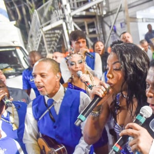 Carnaval 2023: Ludmilla, Neguinho da Beija-Flor e a equipe da azul e branca dividiram os vocais para cantar o samba da agremiação, em busca do 15º título