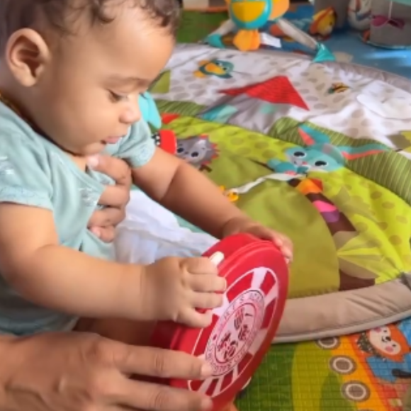 Joaquim, filho de Viviane Araujo: 'Será que vai ter alguém na Furiosinha? Vai pra Furiosinha, filho?', brincou a mamãe