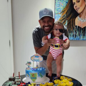 Filho de Viviane Araujo é a cara do pai, Guilherme Militão, segundo internautas