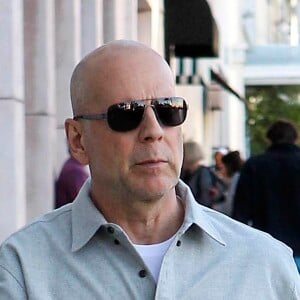 Bruce Willis já estaria apresentando quadro de agressividade e nem reconhecendo mais a mãe