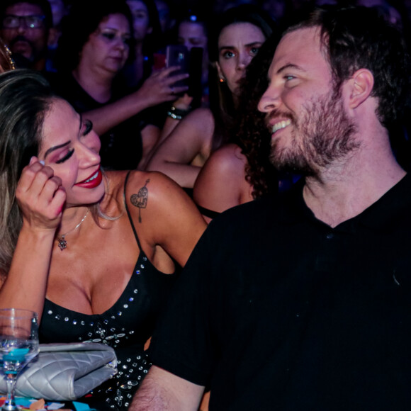 Namorado de Maíra Cardi, Thiago Nigro deu prova de amor à coach: 'O Thiago dorme cedo, cedo, cedo. Odeia dormir tarde'