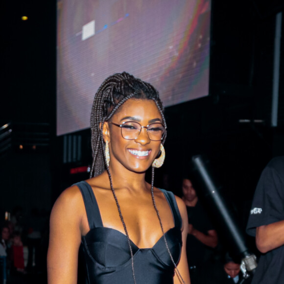 Érica Januza também prestigiou show de Maiara e Maraisa