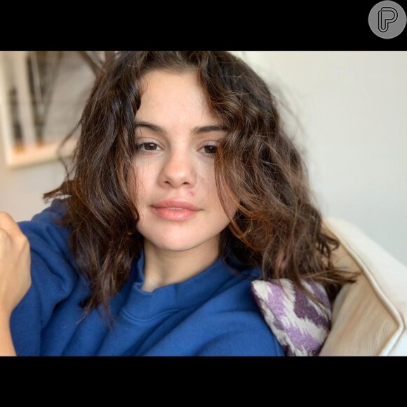 Selena Gomez sem maquiagem: cantora propõe uma valorização da beleza real