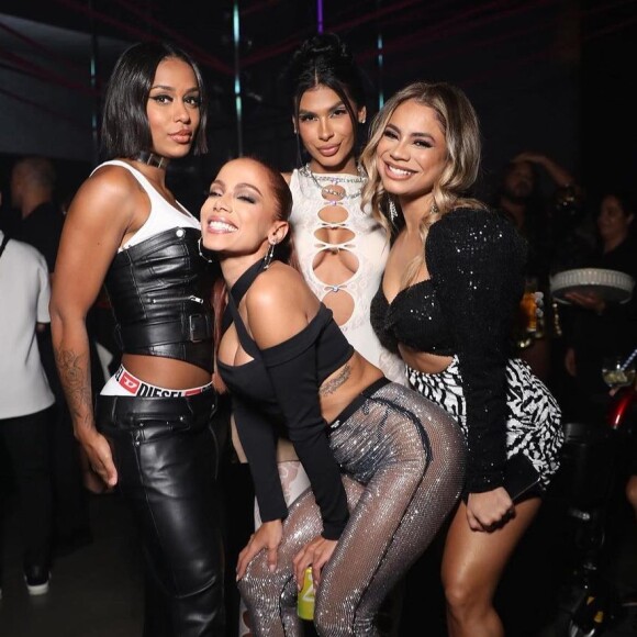 Lexa curte festa de 30 anos de Anitta ao lado de amigas famosas