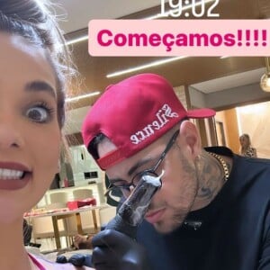 Virgínia Fonseca se tatuou no ombro