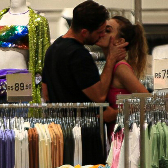 Namoro de Rafael Cardoso e Vivian Linhares chegou ao fim após dois meses, em março de 2023