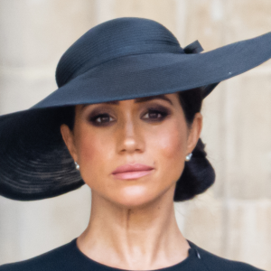 O motivo que fez Meghan Markle não acompanhar Príncipe Harry em viagem para o Reino Unido é de partir o coração