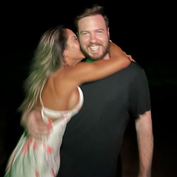 Thiago Nigro disse que a felicidade do casal incomoda outras pessoas