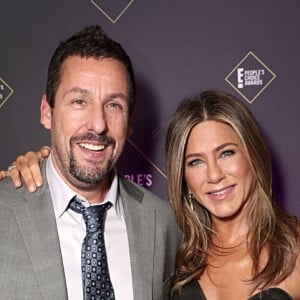 Jennifer Aniston e Adam Sandler são amigos de longa data e essa química é testemunhada em vários filmes