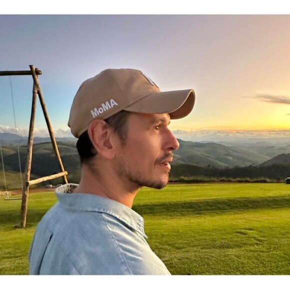 João Vicente de Castro festejou aniversário de 40 anos ao lado de amigos no rancho da família Ewbank Gagliasso