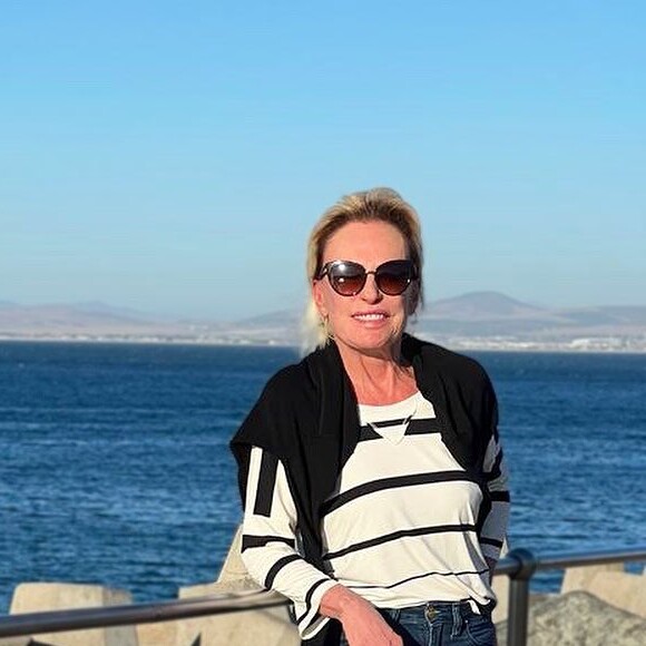 Ana Maria Braga assumiu seu namoro recentemente